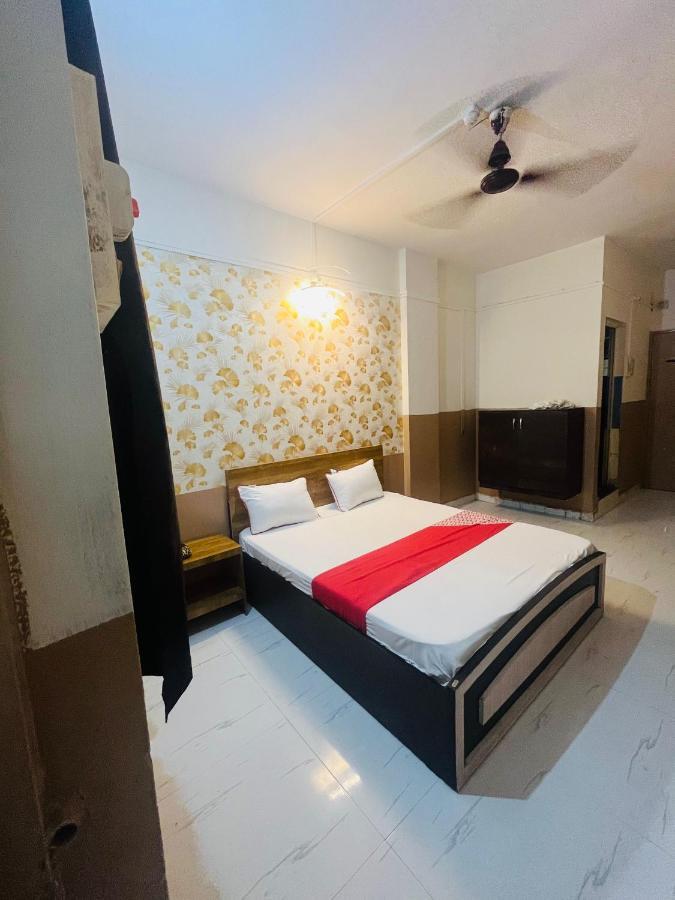 Hotel Royal Lodging Phursungi Dış mekan fotoğraf