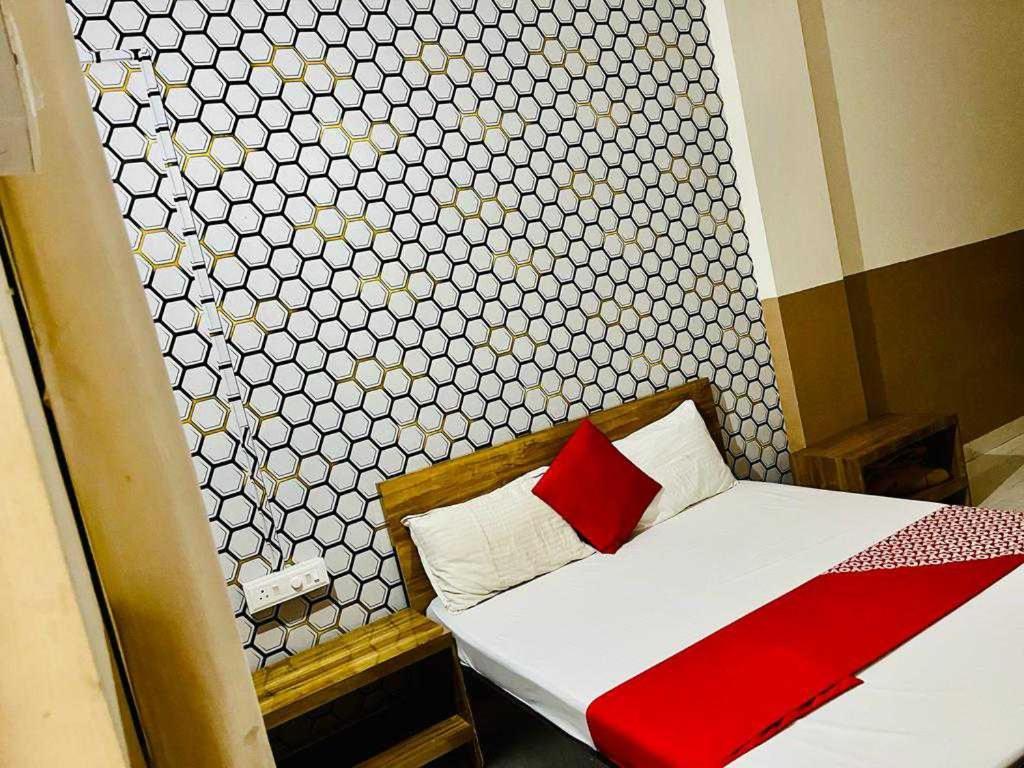 Hotel Royal Lodging Phursungi Dış mekan fotoğraf